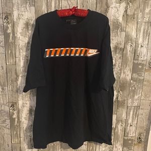 Nike men's black and orange t-shirt XXL